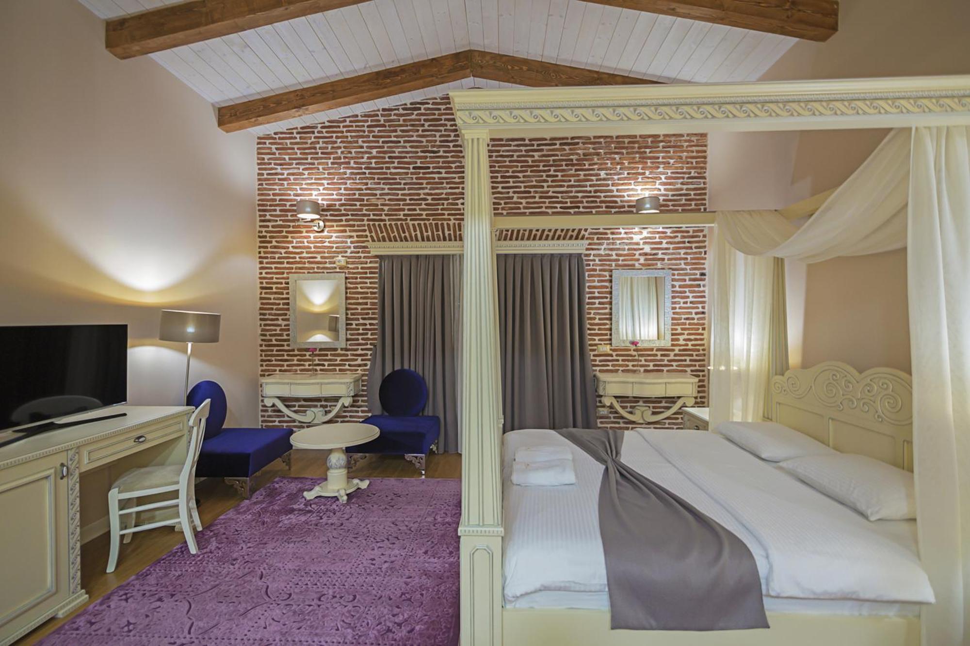 Casa Gace Hotel Корча Екстер'єр фото
