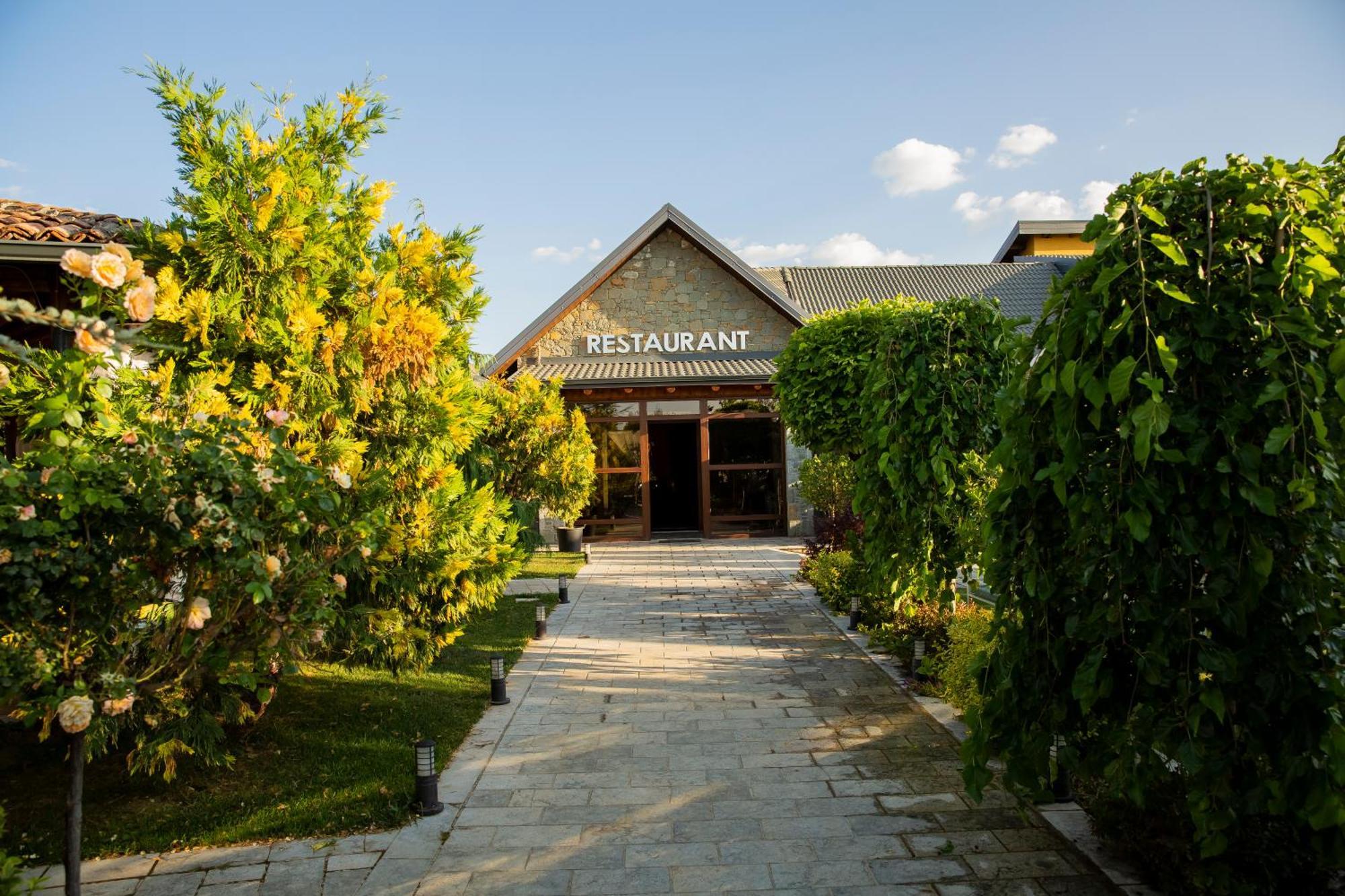 Casa Gace Hotel Корча Екстер'єр фото